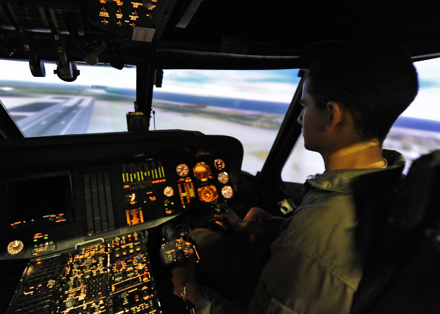 EU genehmigt erstmals Mixed-Reality-Flugsimulator für die Pilotenschulung