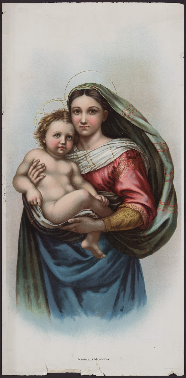 Eine Frau in einem roten und blauen Kleid wiegt ein Baby, ihr Gesicht friedlich mit geschlossenen Augen und leicht geöffneten Lippen, ihr Haar zurückgebunden in einem Dutt.