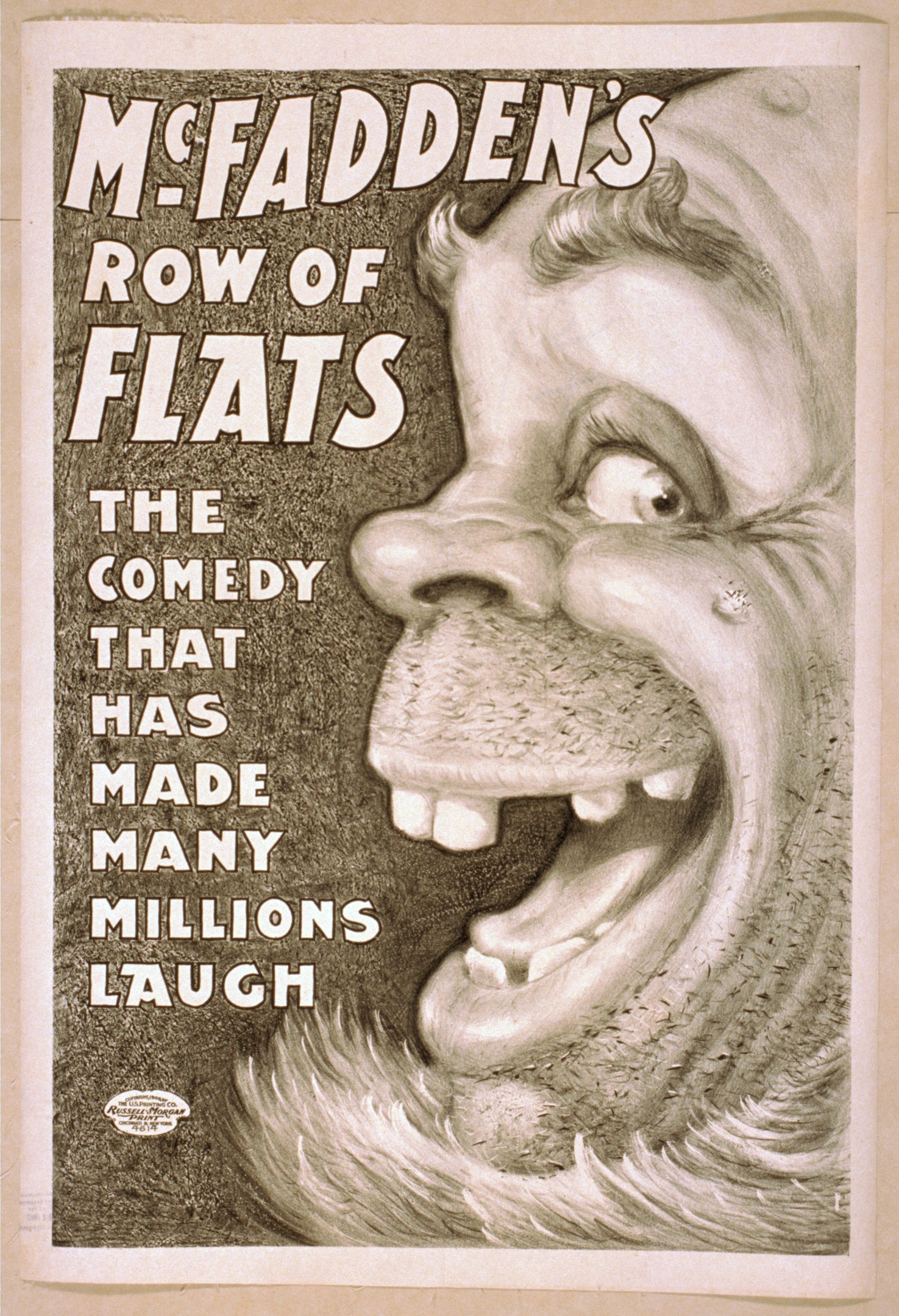 Plakat mit einem lachenden Menschen mit wilden Haaren, weit aufgerissenen Augen und einem strahlenden Grinsen, eingerahmt von einem hellgelben Hintergrund, mit der Aufschrift "McFadden's Row of Flats: Die Comedy, die viele Millionen zum Lachen gebracht hat."