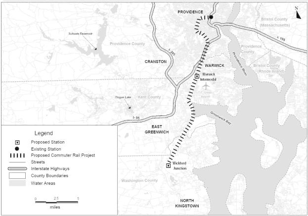 Schwarze und weiße Stadtkarte mit einem Fluss, beschriftet mit "Geplantes Nahverkehrsbahnprojekt" auf der linken Seite, zeigt Straßen, Autobahnen und Stadtmerkmale.
