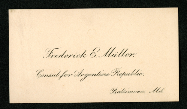 Schwarz-weiß-Foto einer Visitenkarte mit dem Text "Frederick E. Miller Consult für die argentinische Republik."