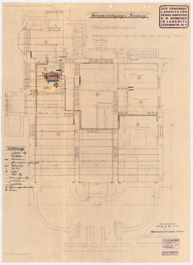 Schwarzes und weißes architektonisches Zeichnung des Rosenhof-Krankenhauses in Hamburg, Deutschland, zeigt detaillierte Pläne mit zahlreichen Drähten, Zimmern, Fluren und Textanmerkungen.